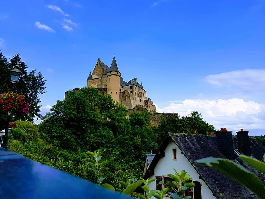 vianden castle luxembourg